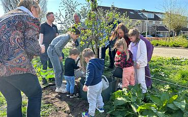 Opening Buurtgroen Berenklauwstraat in Voorhout
