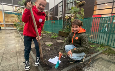 Aftrap Onderbroeken Challenge bij basisschool De Avonturier