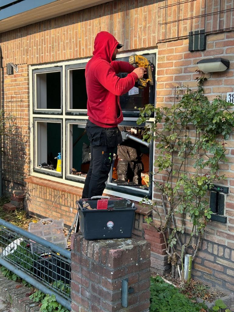 Warmond aan de slag met buurtactie glasisolatie